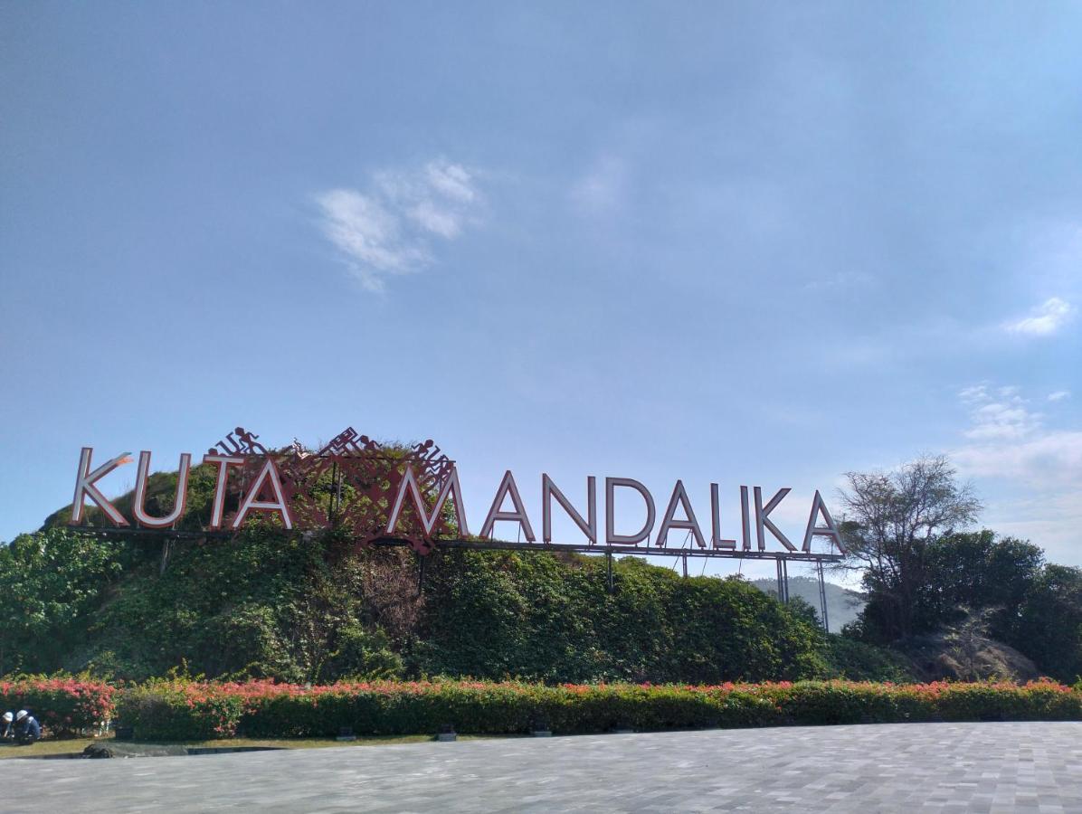 T&T Homestay Kuta  Экстерьер фото