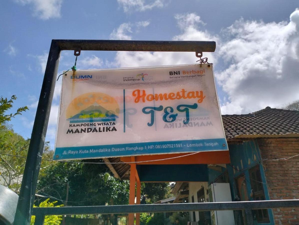 T&T Homestay Kuta  Экстерьер фото